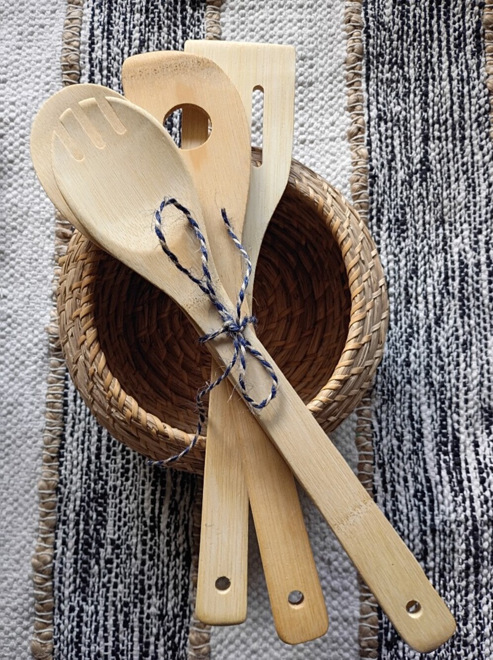 Woven Basket And Natural Bamboo Kitchen Utensil Set - Light Wood